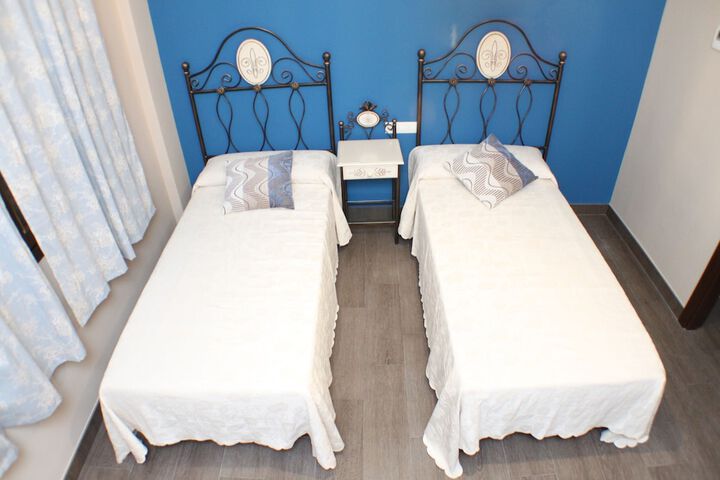 Room 4 of 19