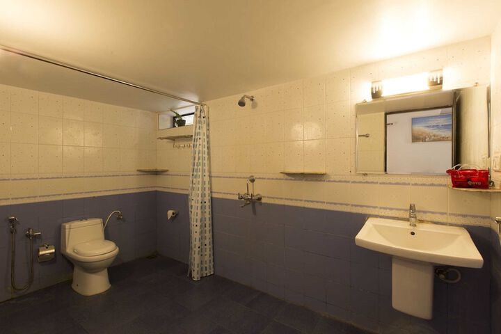Room 15 of 30