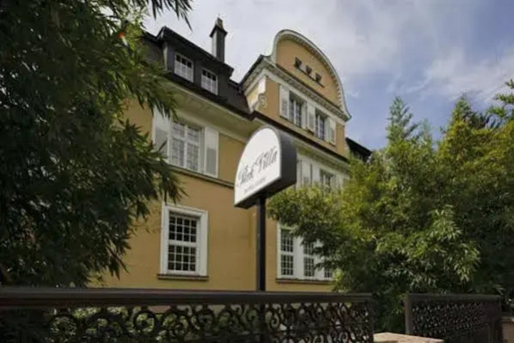 PARK VILLA