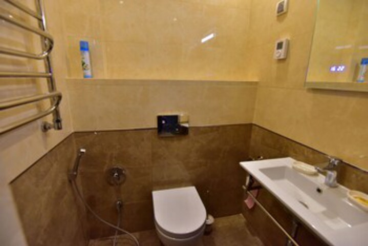 Room 2 of 47