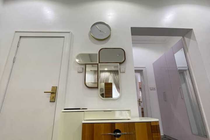 Room 13 of 44