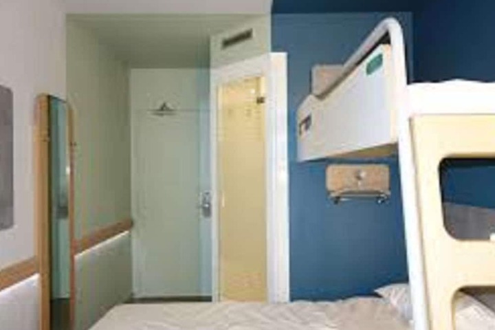 Room 18 of 54