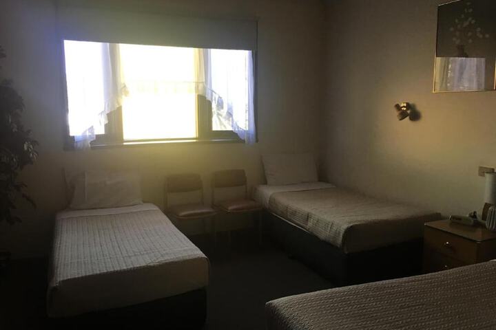 Room 15 of 32