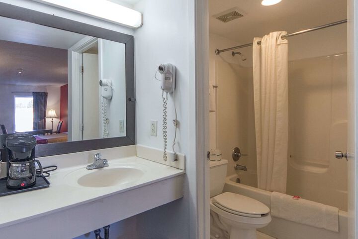 1 King Bed Mobility Accessible (3 of 11)