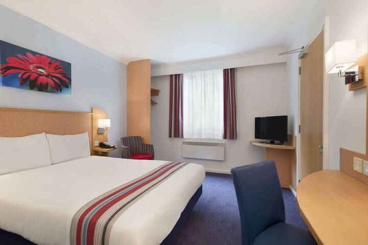 Room 9 of 22