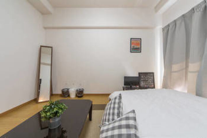 Room 56 of 182