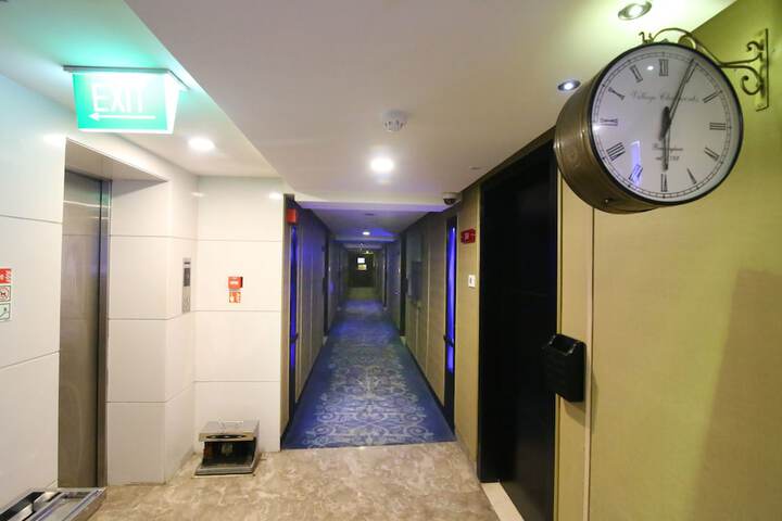 Hotel 79 of 80