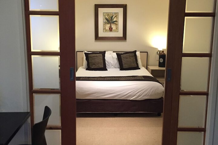 Room 6 of 72