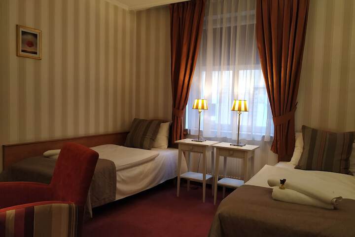 Room 21 of 70