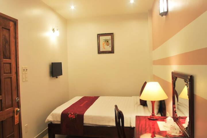 Room 10 of 51