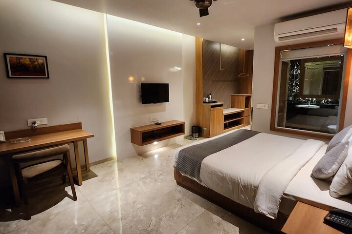 Room 19 of 68