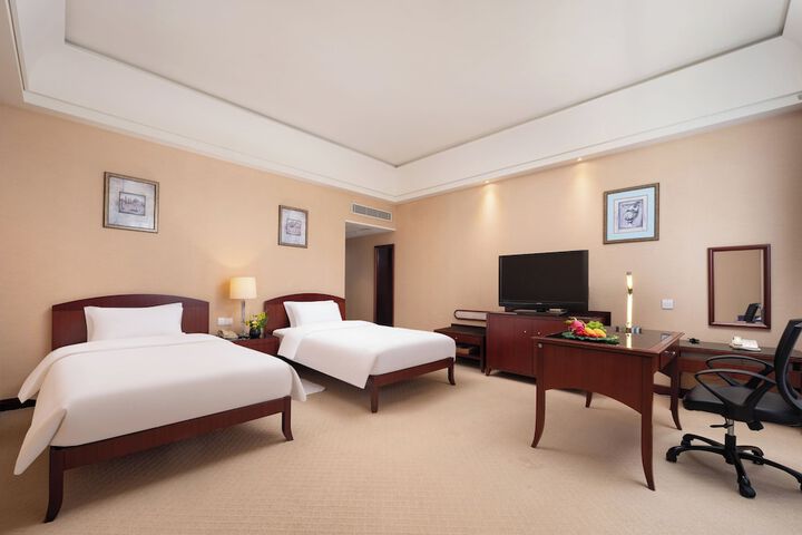 Room 10 of 44