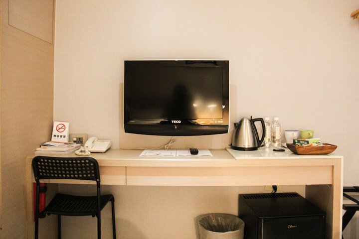 Room 8 of 56