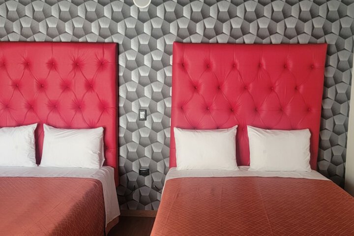 Room 4 of 42
