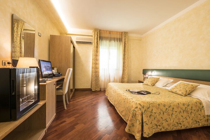 Room 25 of 70