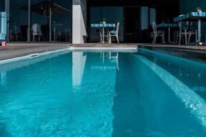 Pools & Facilities