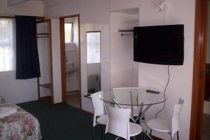 Room 20 of 27