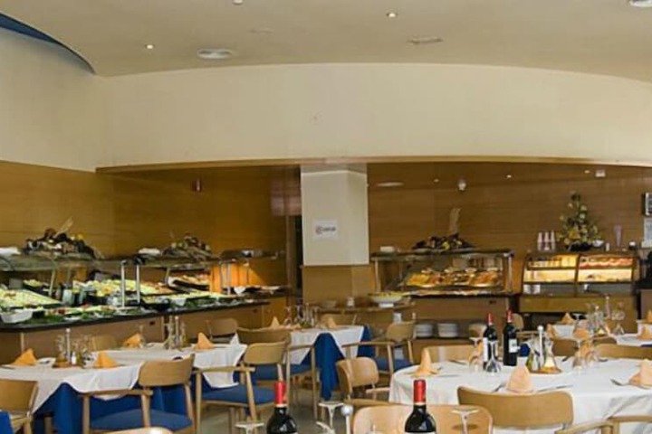 Dining 43 of 98