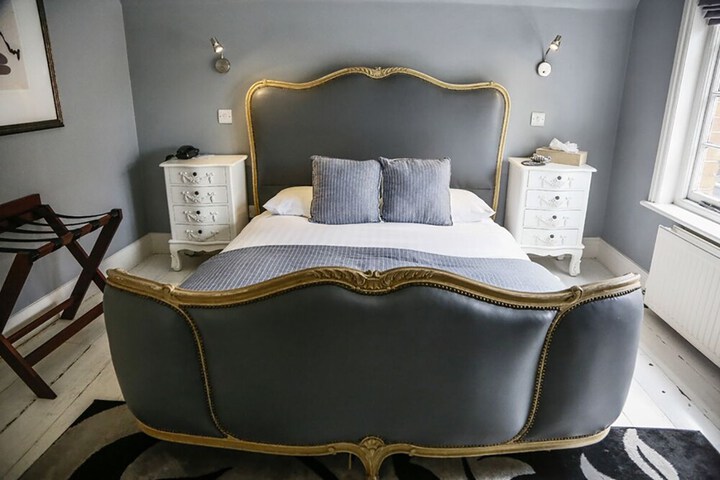 Room 22 of 59