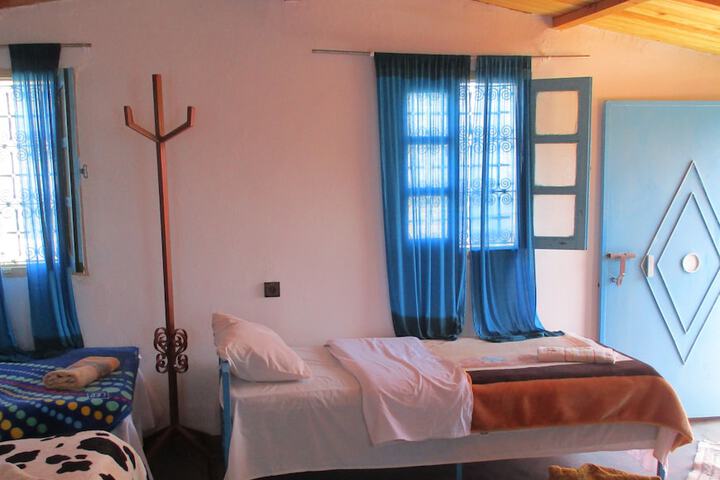 Room 6 of 63