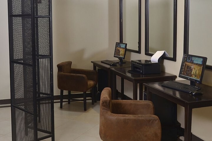 Business Center 60 of 62