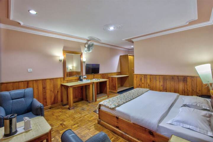 Room 22 of 49