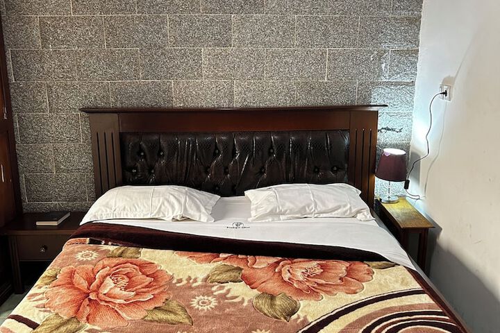 Room 108 of 307