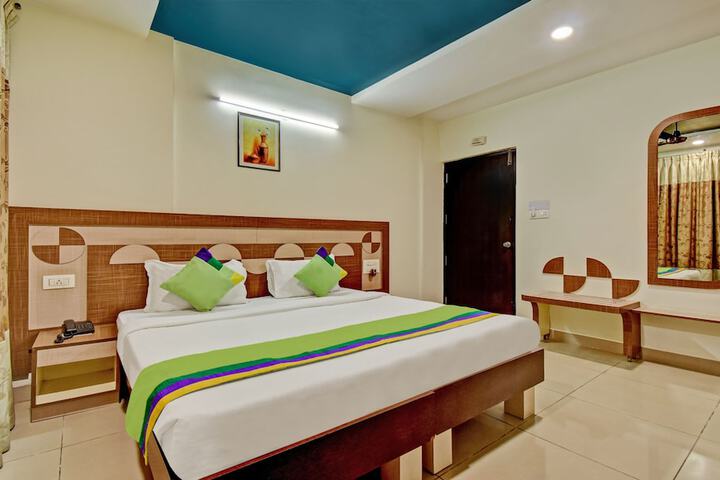 Room 15 of 52