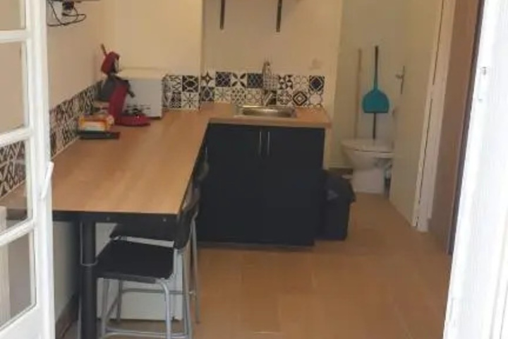 Room 3 of 11