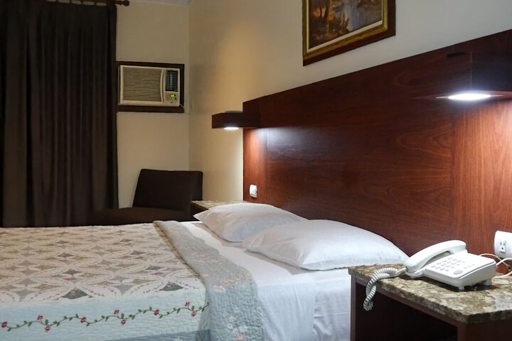 Room 12 of 42