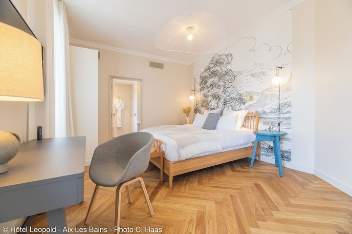 Room 15 of 77