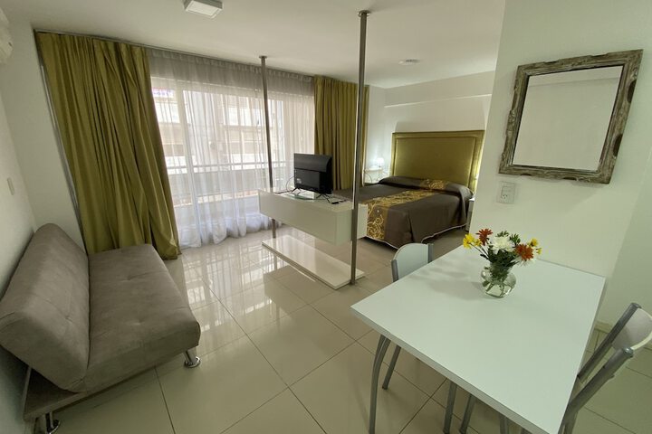 Room 21 of 161