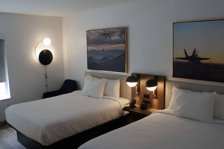 2 Queen Beds (4 of 9)