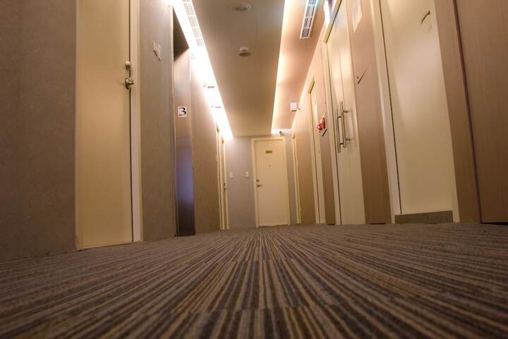 Ballroom/Hall 33 of 42