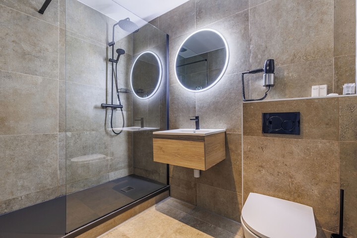 Bath Interior