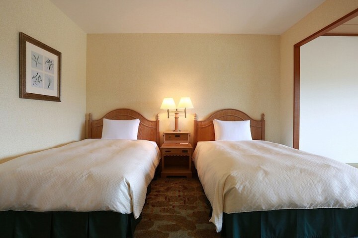 Room 14 of 203