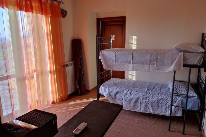 Room 5 of 17