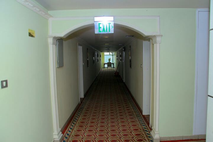 Ballroom/Hall 61 of 66