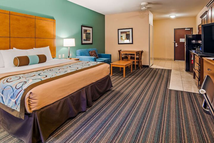 Room 6 of 20