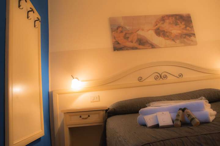Room 32 of 88