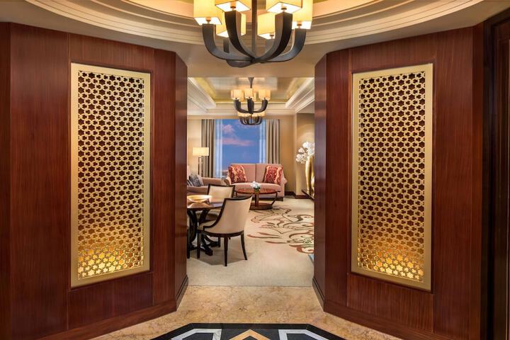 Room 46 of 113