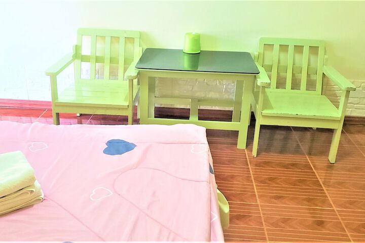 Room 10 of 49