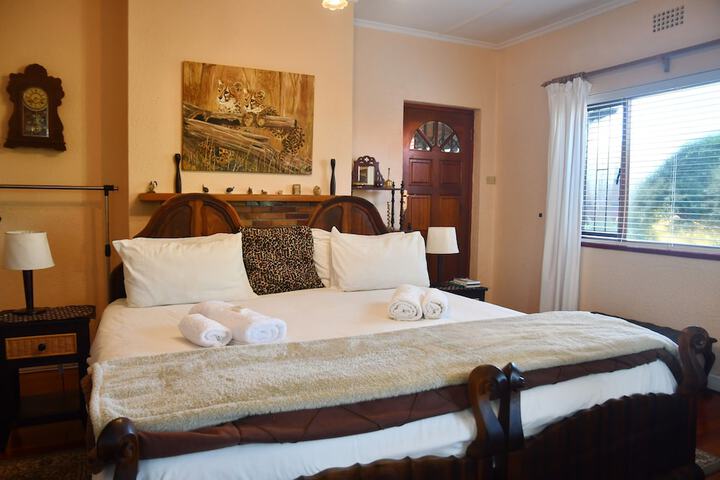 Room 14 of 76