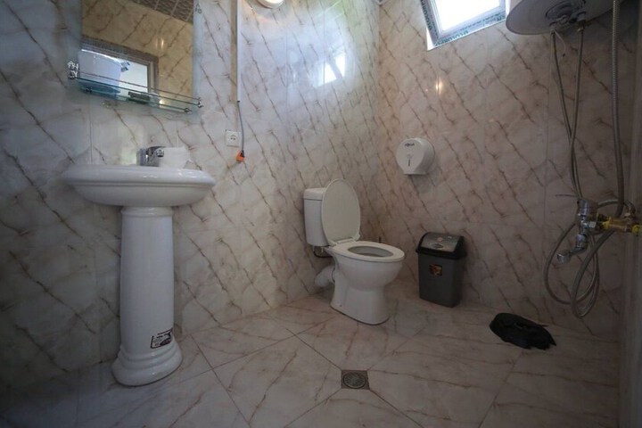 Room 13 of 46