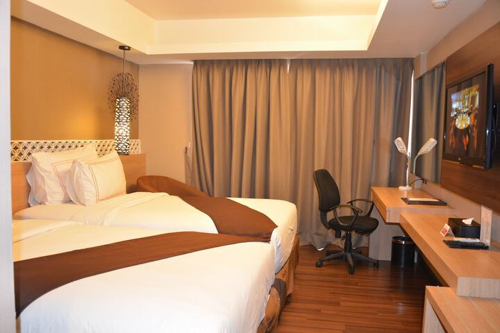 Room 9 of 65