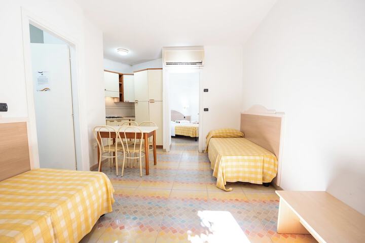 Room 21 of 63