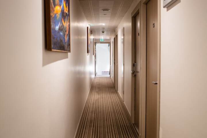 Room 36 of 67