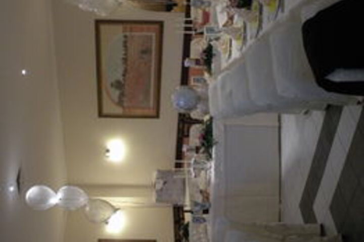 Dining 15 of 33