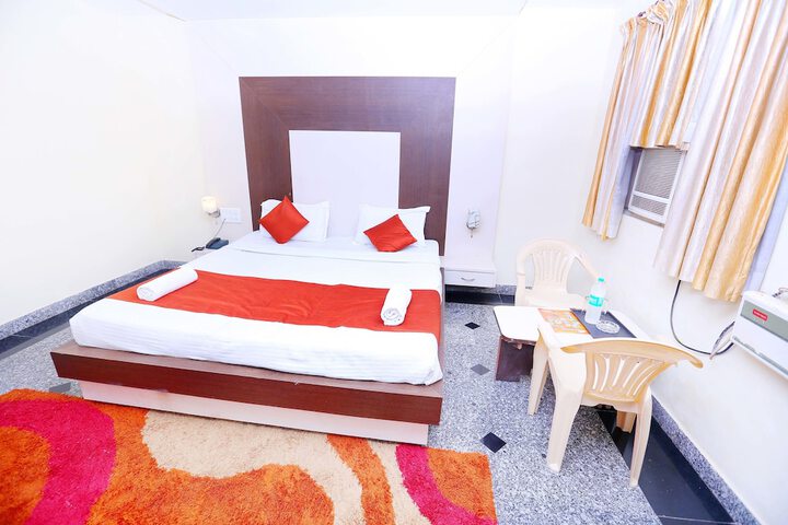 Room 18 of 23