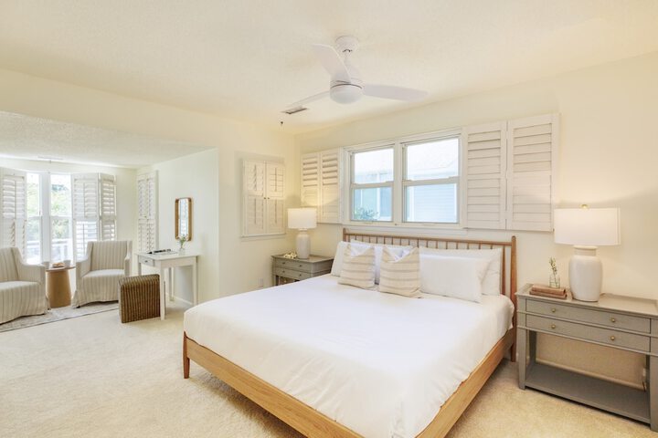 Hemlock by Avantstay Minutes From Folly Beach w / Multiple Patios